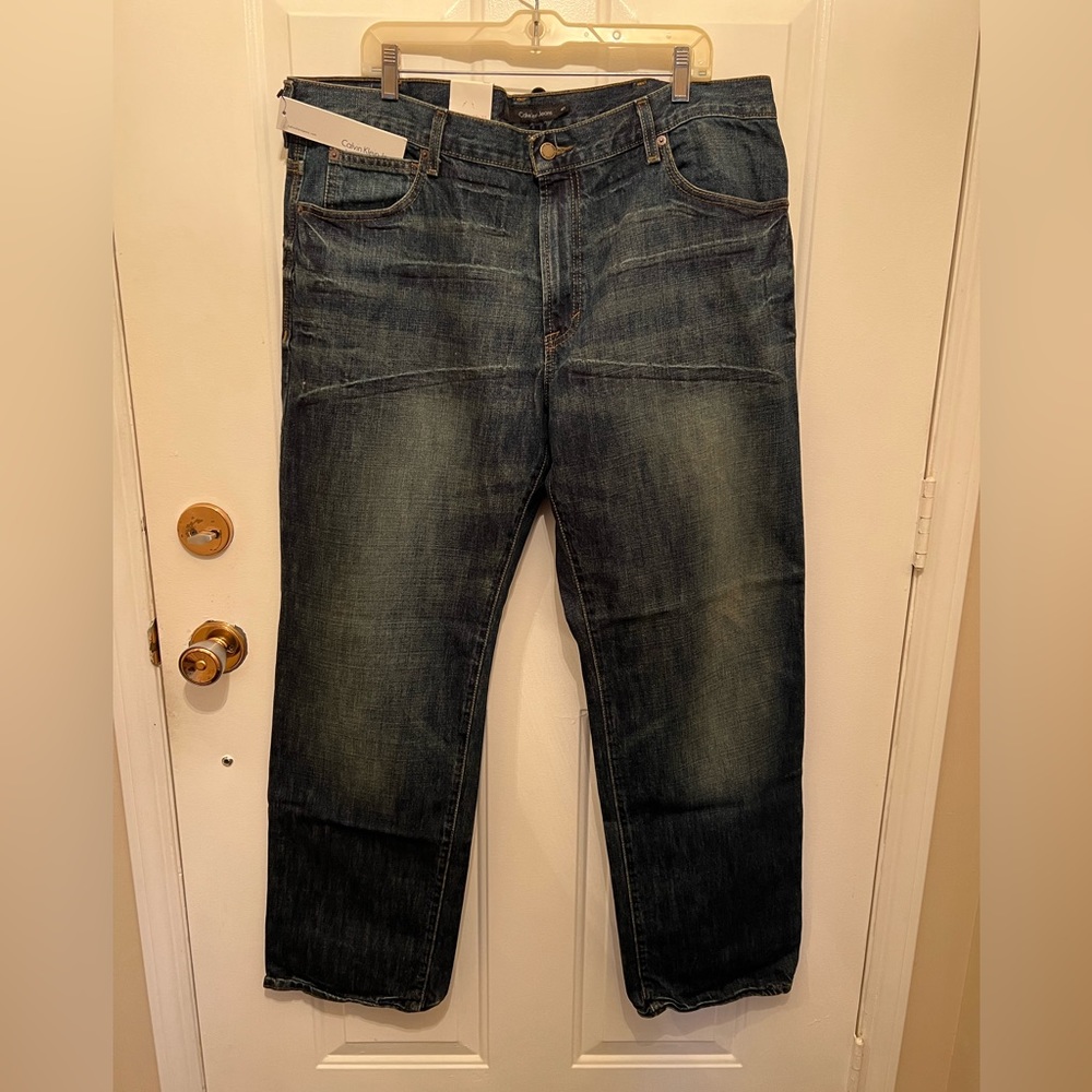 Men’s Calvin Klein, designer straight jeans 40 X 32 NWT